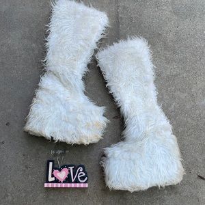 Must go by Monday!! Haggard Boots!!